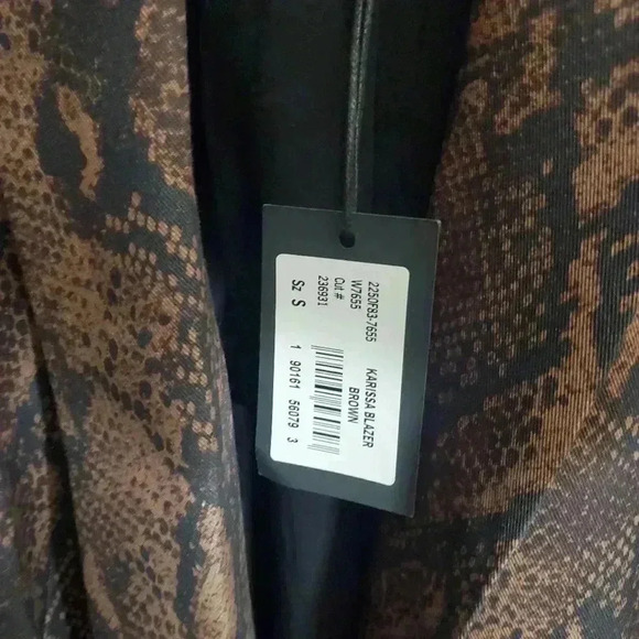 PAIGE KARISSA BLAZER - Picture 2 of 6